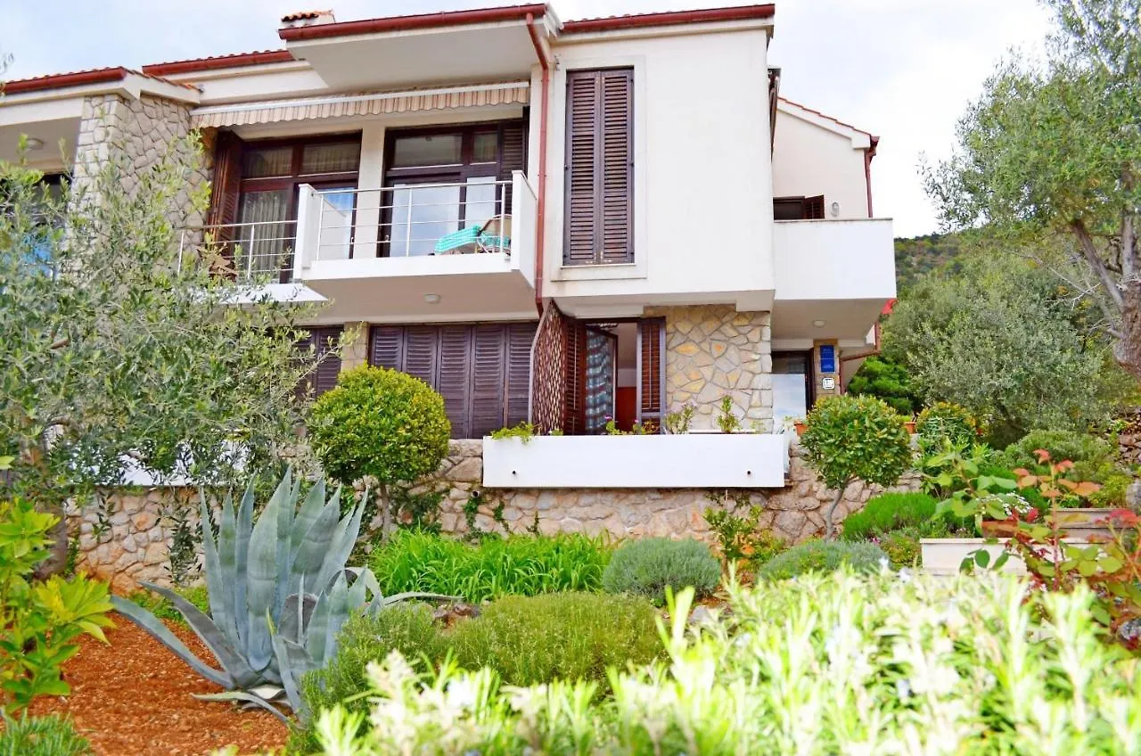 Apartments Marija Cres