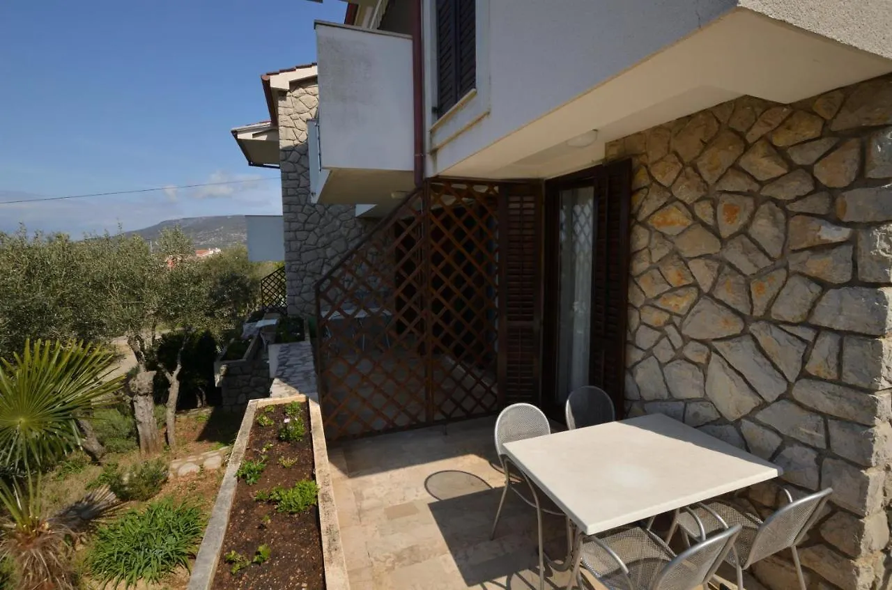 Apartments Marija Cres