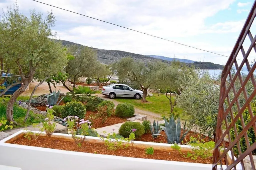 Apartments Marija Cres
